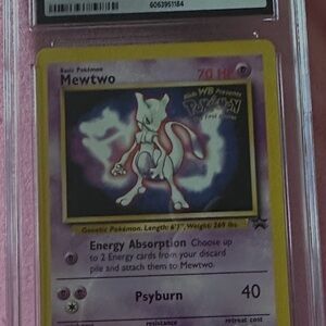 Mewtwo Pokémon Card - Holo